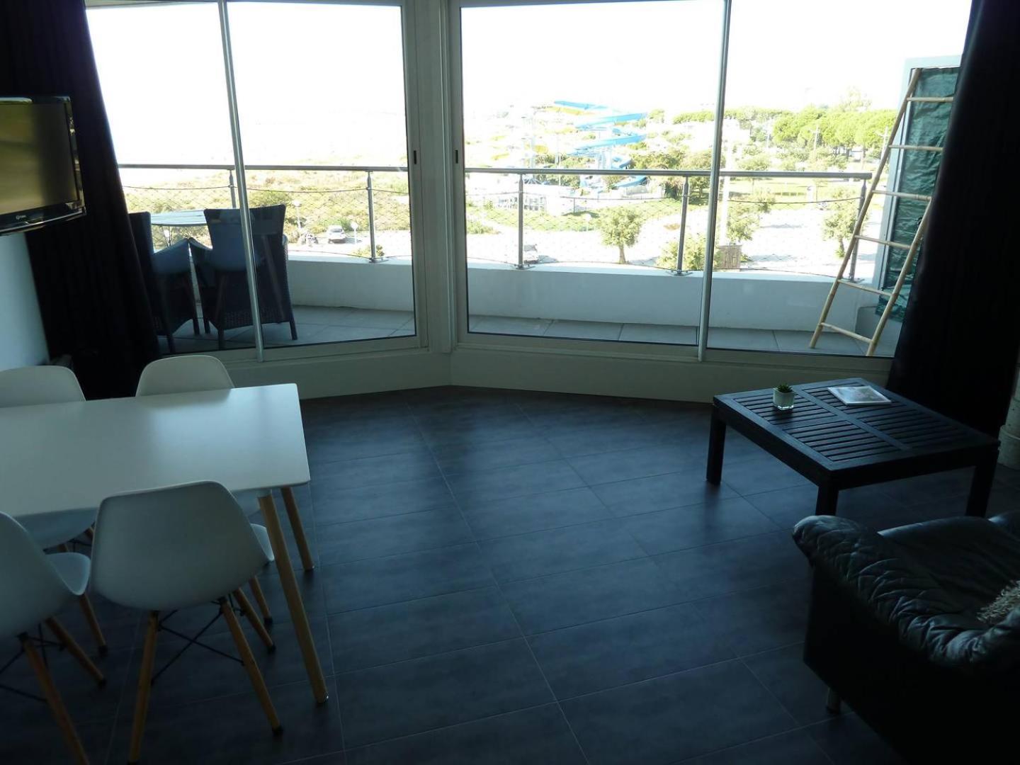 As14629 - P2 Mezzanine Avec Vue Mer Laterale, Dans Une Residence Sur Plage Avec Parking Prive Le Grau-du-Roi Luaran gambar